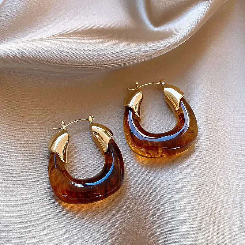 retro hoop earrings